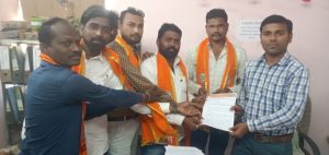 Read more about the article पोंभुर्णा तालुक्यात विद्युत कपात बंद करा, मनसेनी दिला विद्युत वितरण कंपनीला निवेदनाद्वारे इशारा