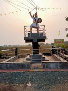 Read more about the article भारोसा येथे क्रांतिवीर बाबुराव पुलेश्वर शेडमाके यांच्या पूर्णकृती पुतळ्याचे थाटात उदघाटन.