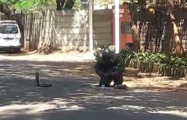 Read more about the article नाशिकच्या प्रख्यात बिल्डरच्या घराबाहेर आढळली बॉम्ब ?