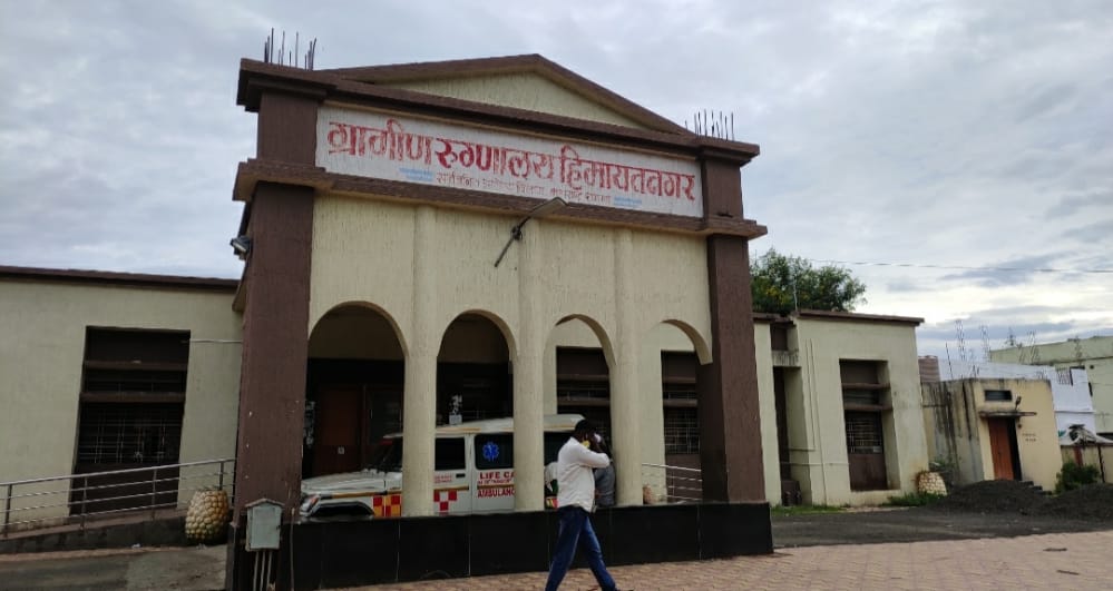 Read more about the article साठ वर्षाच्या वरील नागरीकांनी लसीकरण मोहिमेचा लाभ डॉ डीडी गायकवाड .वैद्यकीय अधिकारी हिमायतनगर