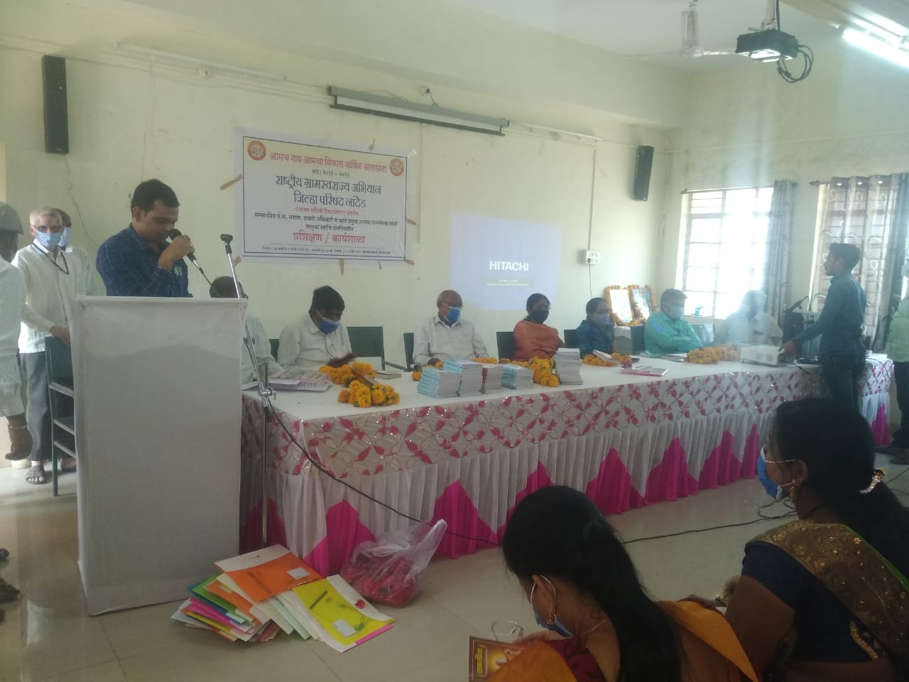 Read more about the article हिमायतनगर पंचायत समिती येथे दोन दिवसीय राष्ट्रीय ग्रामस्वराज्य अभियानास सुरुवात