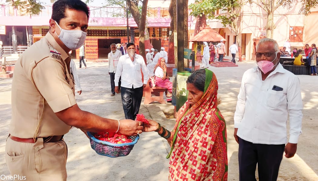 Read more about the article हिमायतनगर पोलिस प्रशासनाकडून जागतिक महिला दिन साजरा