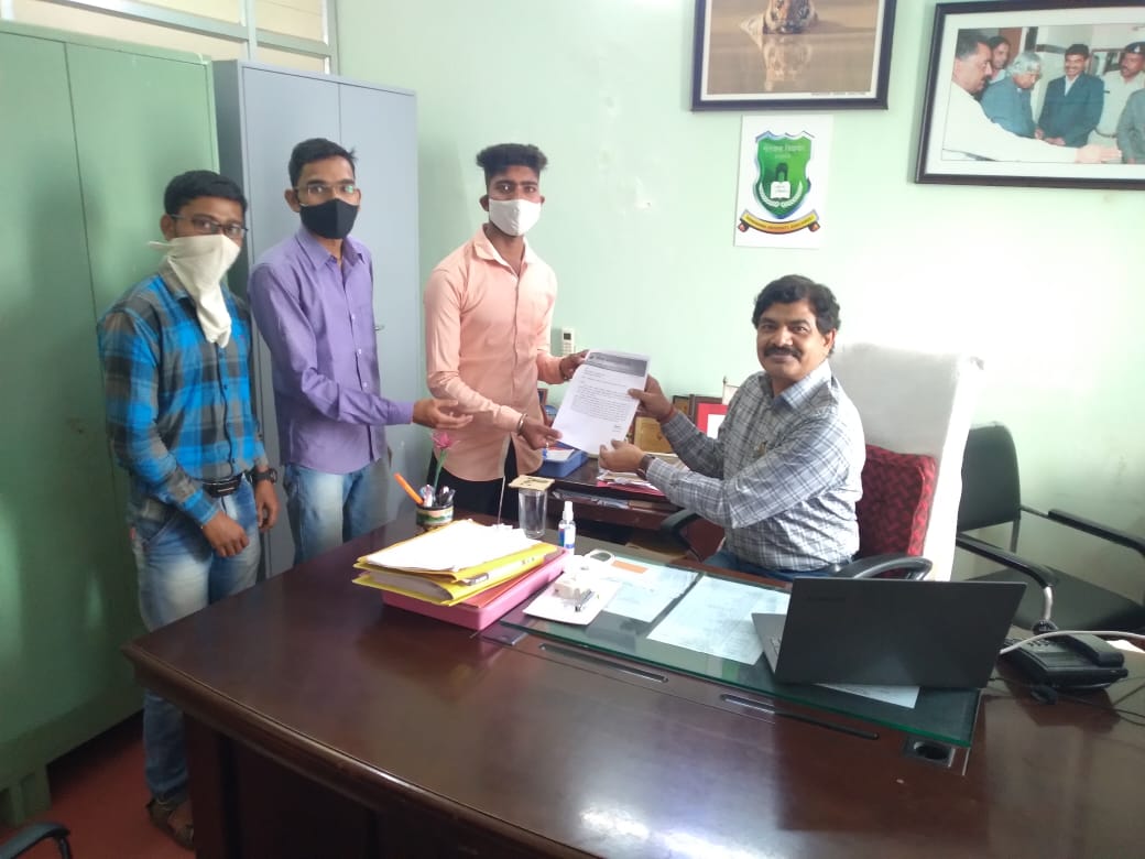 Read more about the article विद्यापीठाने विद्यार्थ्यांची आर्थिक लूट थांबवावी : अभाविप