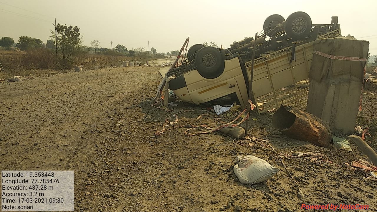 Read more about the article सोनारी येथील टोलनाका बनत आहे अपघातांचे ठिकाण ठेकेदाराकडून धोक्यांची घंटा