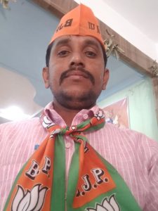 Read more about the article शासकीय कर्मचारी यांना मुख्यालयी राहणे बंधनकारक करा राहत नसतील तर घरी बसवा मोदी स्पोर्टर जिल्हा अध्यक्ष परमेश्वर सुर्यवंशी यांची मागणी