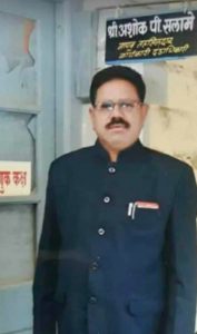 Read more about the article धक्कादायक:वरोरा चे नायब तहसीलदार सलामे यांचा कोरोना ने मृत्यू,कर्तव्यदक्ष अधिकारी गमावल्याची भावना