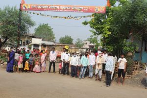 Read more about the article राष्ट्रीय चर्मकार महासंघ (वणी विभाग) शाखा भालर यांच्या वतीने संत शिरोमणी रविदास महाराज प्रवेशद्वाराचे अनावरण सोहळा संपन्न.