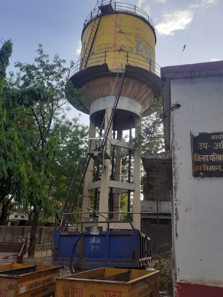 Read more about the article राळेगाव चे सी.ओ.ची इच्छाशक्ती आणि राजाभाऊ च्या औदार्या ने जलकुंभाने घेतला मोकळा श्वास