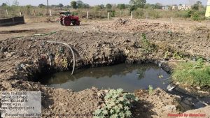 Read more about the article नगरपंचायत चे मुख्याधिकारी यांच्या आदेशाला खो गुत्तेदार, रस्त्याच्या कामासाठी वापरात आहेत गटाराचे पाणी