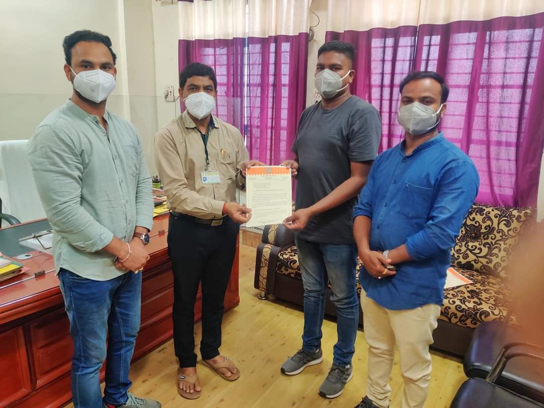 Read more about the article विद्यार्थ्यांचे परीक्षा शुल्क परत करा व विद्यालयाच्या शुल्कामध्ये सवलत द्या – मनवीसेची कुलसचिवांकडे मागणी