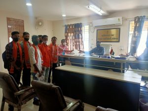 Read more about the article पिक कर्ज देण्यास विलंब करणाऱ्या बँकांवर कारवाई करा :मनसेची जिल्हाधिकाऱ्यांकडे मागणी