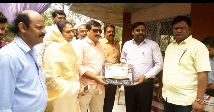 Read more about the article रक्तदानाची जनजागृती करणारा शिक्षक राजेंद्र टेकाडे,देहदनाचा केला संकल्प