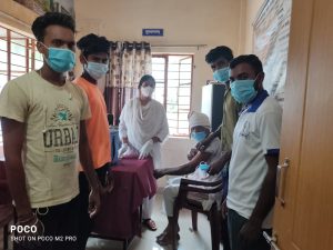 Read more about the article पाहणारे डोळे आणि मदतीचे हात या संस्थेचे उपक्रम,उमरी गावात दुसऱ्यांदा कोविड लसीकरणाचे आयोजन