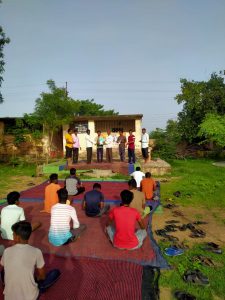 Read more about the article निरोगी राहण्यासाठी नियमीत योग करा-जि.प.सदस्य राहुलभाऊ संतोषवार,बोर्डा बोरकर येथे जागतीक योग दिवस साजरा