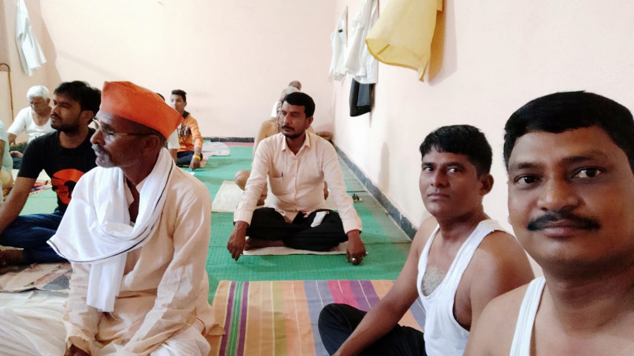 Read more about the article हिमायतनगर येथे एक दिवशीय आंतरराष्ट्रीय योग दिनानिमित्त शिबिर संपन्न….