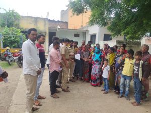 Read more about the article सवना दारुबंदीसाठी महिलाचा एल्गार !पोलिस निरीक्षकाकडे अवैध दारुबंदीची केली मागणी.