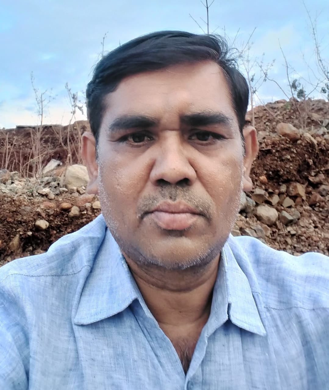 Read more about the article सरकार च्या विरोधात लोकप्रतिनिधी नी  रस्त्यावर बसून चक्काजाम करणं म्हणजे नौटंकी करणे होय- मधुसूदन कोवे गुरुजी