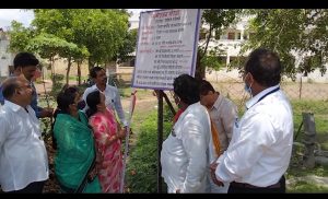 Read more about the article मान्यवरांच्या हस्ते पार पडला वडकी येथील सिमेंट काँक्रीट रस्त्याचा भूमिपूजन सोहळा