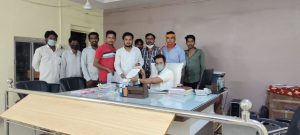 Read more about the article स्थानिकांना रोजगार द्या नाहीतर कर्नाटका एम्टा माईन्सचे काम बंद करू असा भारतीय जनता युवा मोर्चा जिल्हा उपाध्यक्ष आकाश वानखडे यांचा इशारा