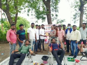 Read more about the article नामदार बच्चूभाऊ कडू यांच्या वाढदिवसानिमित्त प्रहार तर्फे रक्तदान शिबिराचे आयोजन