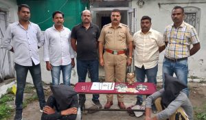 Read more about the article नागपूर येथील घरफोडीचे अट्टटल सराईत चोरटे हिंगणघाट पोलिसांच्या जाळ्यात, हिंगणघाट डी.बी. पथकाची धडक कार्यवाही.