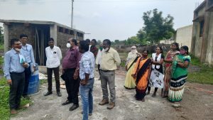 Read more about the article गटविकास अधिकारी रविकांत पवार यांची जल जीवन मिशन अंतर्गत भांब व एकबुर्जी येथे घेतली बैठक