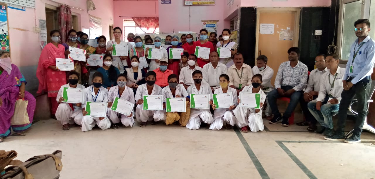 Read more about the article सन्मान वैद्यकीय क्षेञातील गृहिणींचा “,ग्रामीण भारत महीला गृह उद्योग मंडळातर्फे आयोजन