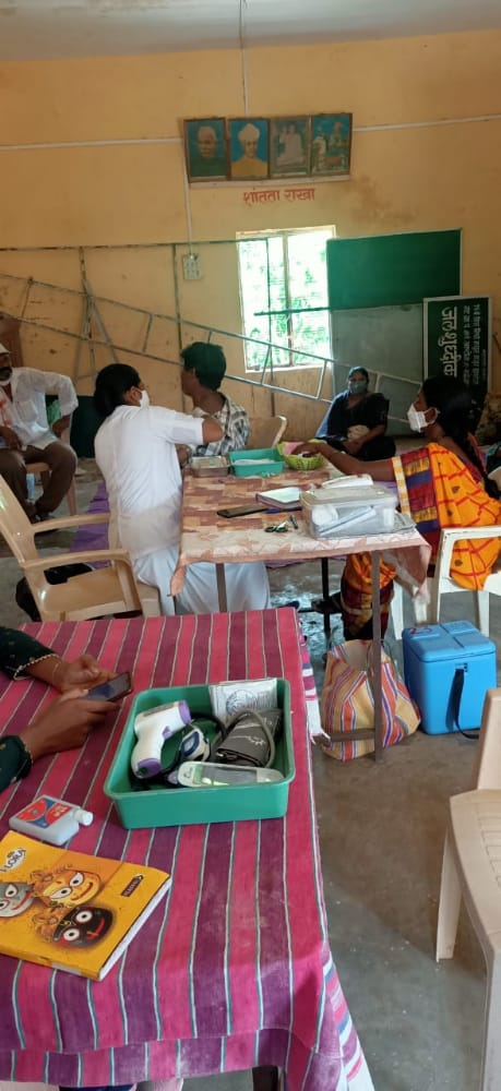 Read more about the article आष्टोना येथील ११४ नागरिकांनी घेतला कोरोना प्रतिबंधक लसीचा दुसरा डोज