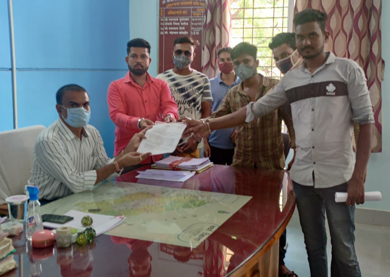 Read more about the article रा.सू.बिडकर महाविद्यालयात चाललेल्या भोंगळ कारभाराची समिती नेमून चौकशी करा- जय जवान जय किसान संघटनेची मागणी