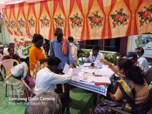 Read more about the article बोर्डा गावात संजय गांधी निराधार योजनेच्या शिबिराचा लाभार्थ्यांना लाभ ,गावातील 20 वृद्धांना योजनेचा आधार