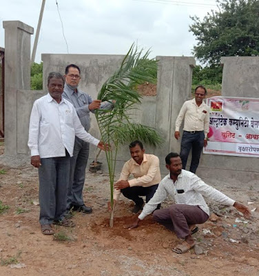 Read more about the article अल्ट्राटेक कॉम्युनिटी वेल्फेअर फाउंडेशनच्यावतीने   नांदा प्राथमिक आरोग्य केंद्रात वृक्षारोपण