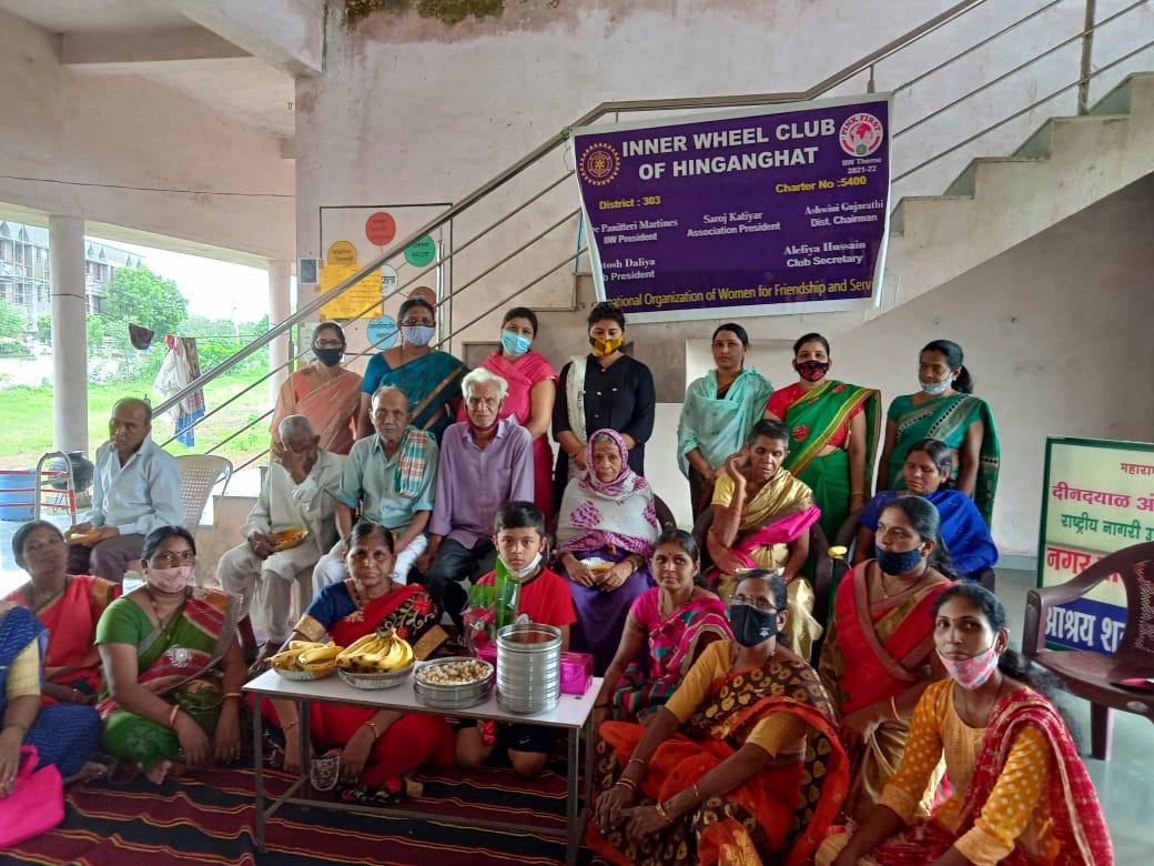 Read more about the article ईनरव्हिल क्लब हिंगणघाट चे वतीने बेघर निराश्रीत आश्रमात वृक्षारोपन व वाढदिवस