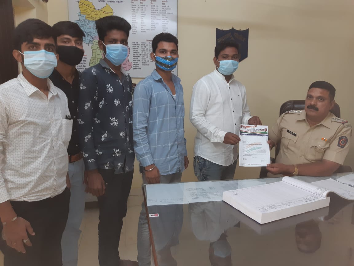 Read more about the article राष्ट्रवादी विद्यार्थी कांग्रेस तर्फे शहरातील वाढत्या वाहतूकीच्या समस्येबाबत निवेदन