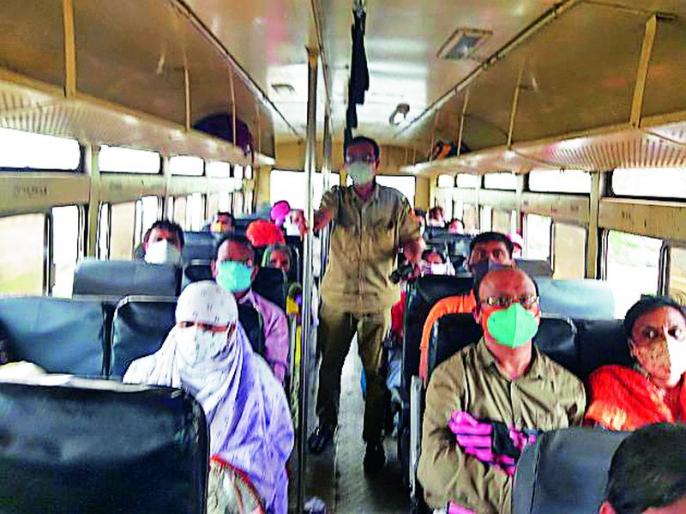 Read more about the article प्रवाशांचे बसमध्ये प्रवास करतांना मास्क वापराकडे दुर्लक्षच (कोरोनाला मिळतेय आमंत्रण)