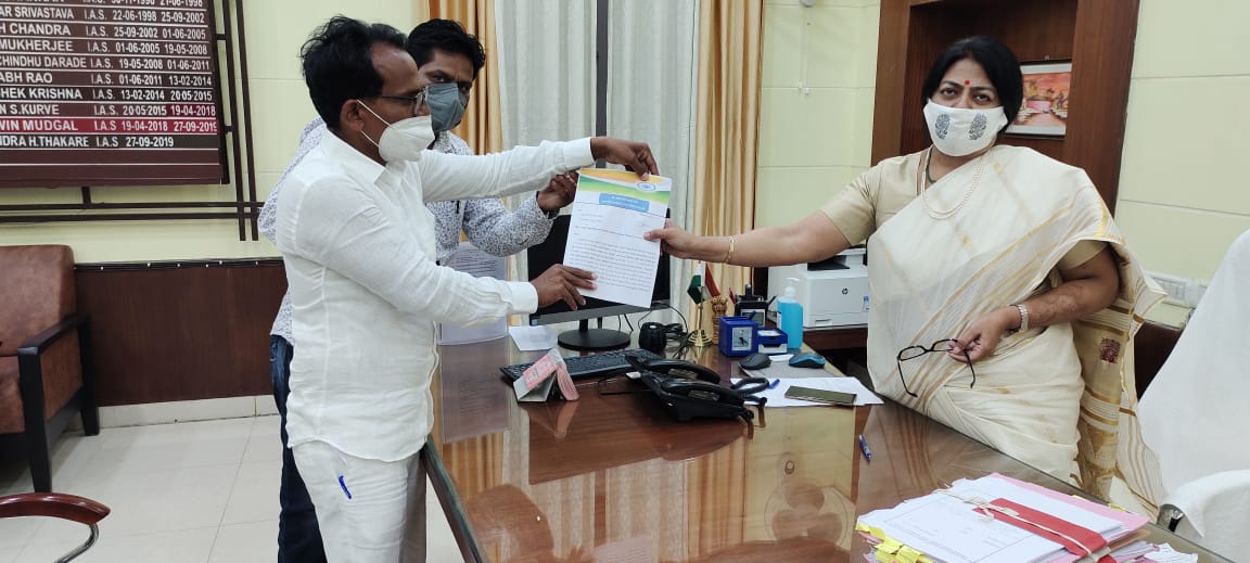 Read more about the article कोतवाल भरतीची लेखी परीक्षा लवकरात लवकर घ्या:प्रमोद घरडे यांचे जिल्हाधिकारी ,पालकमंत्र्यांना निवेदन