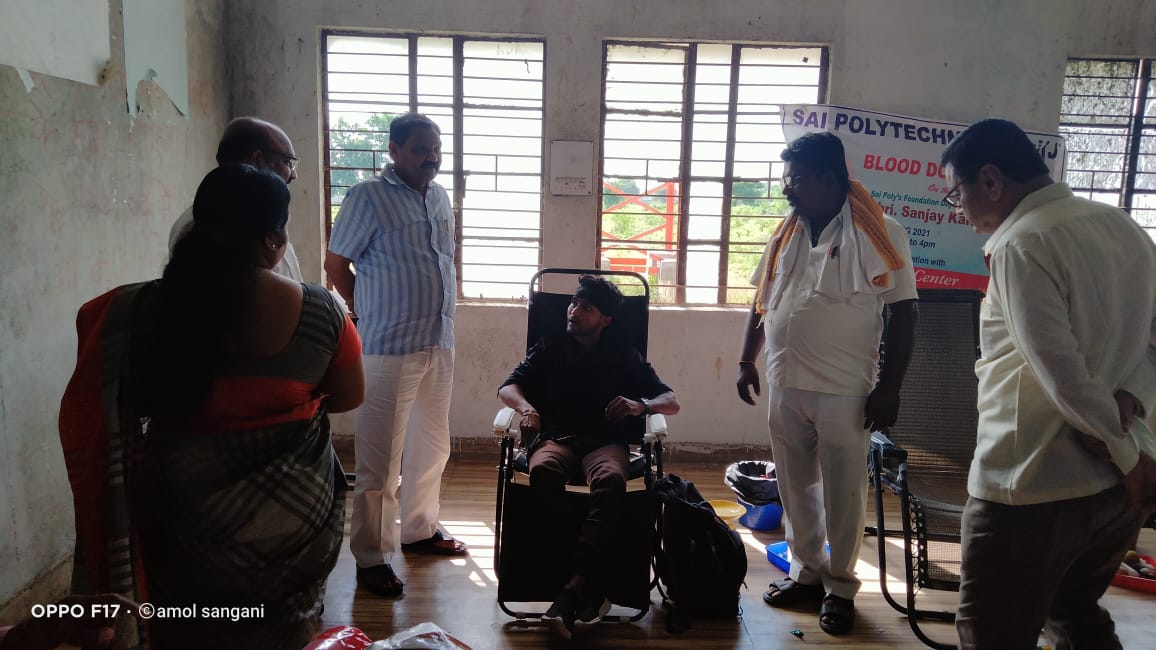 Read more about the article साई पॉलीटेक्निक किन्ही जवादे येथे रक्तदान शिबिराचा कार्यक्रम संपन्न