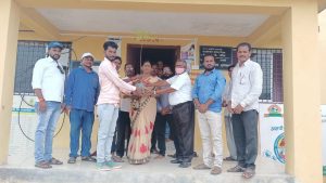 Read more about the article शिवक्रांती कामगार संघटनेचा झाड भेट उपक्रम सत्र जोरात,मांगली येथील ग्राम पंचायत ला झाड भेट