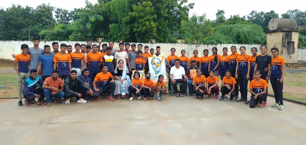 Read more about the article श्री छत्रपती शिवाजी महाराज क्रीडा अकॅडमीच्या वतीने क्रीडादिनानिमित्त कार्यक्रमाचे आयोजन