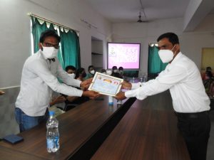 Read more about the article संदिप गणवीर यांचा महारोगी सेवा समिती आनंदवन वरोरा द्वारा कोरोना योद्धा ने सन्मान.