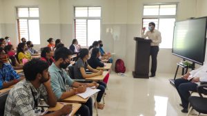 Read more about the article आयुष्यात बी प्लॅन तयार ठेवा – मुख्य कार्यकारी अधिकारी योगेश कुंभेजकर