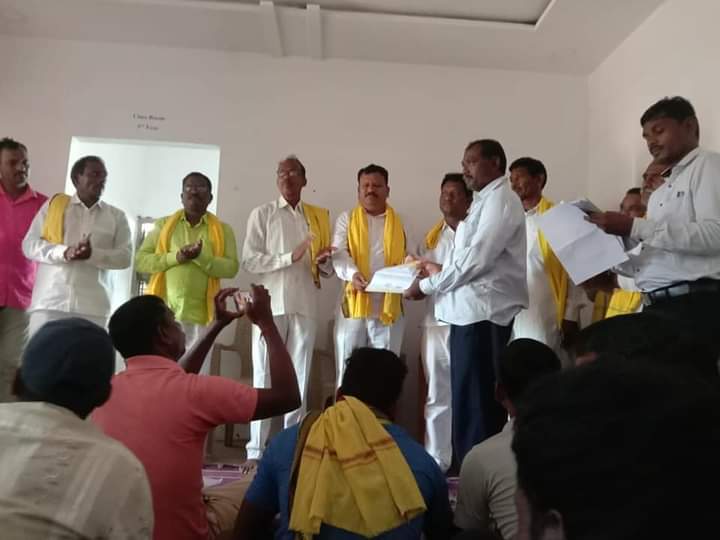 Read more about the article गोंडवाना गणतंत्र पार्टीचा पाया मजबूत करण्यासाठी जनसंपर्क वाढावा,गोंडवाना गणतंत्र पार्टी महाराष्ट्र प्रदेश कार्याध्यक्ष गजानन जुमनाके यांचे प्रतिपादन