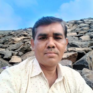 Read more about the article आता तरुणांनी राजकीय पक्षांच्या गुलामगिरी ला बळी न पडता ” माझं ग्राम माझं स्वराज्य” अभियान सुरू केले पाहिजे :- मधुसूदनजी कोवे गुरुजी