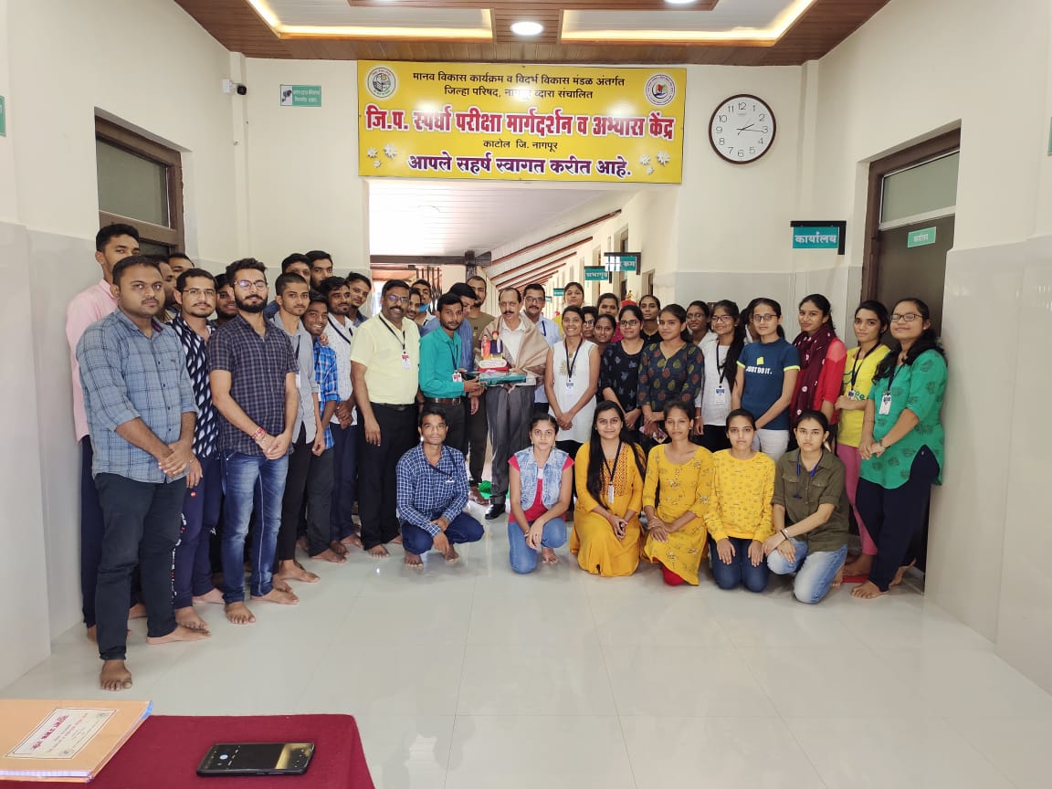 Read more about the article गटशिक्षणाधिकारी दिनेश धवड यांचा निरोप समारंभ