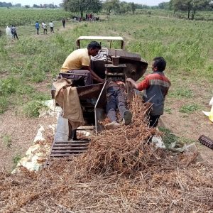 Read more about the article थ्रेशर मध्ये दबून शेतमजुराचा दुर्दैवी अंत