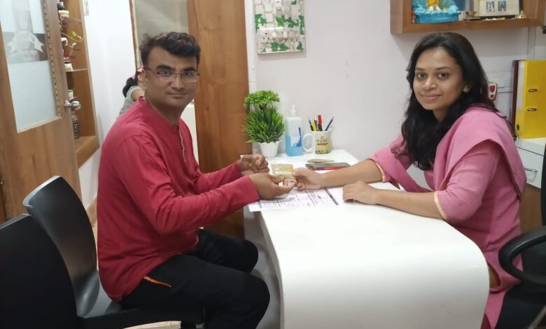 Read more about the article कोजागिरीच्या मुहूर्तावर दमा, सर्दी, अस्थमा रुग्णांसाठी आयुर्वेदिक उपचार शिबिर संपन्न