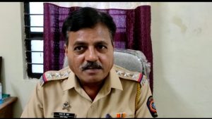 Read more about the article सणासुदीच्या दिवसात चोरटे करू शकतात फसवणूक, नागरिकांनी सावधतेने करावी खरेदी असे आवाहन ठाणेदार संजय चौबे यांनी केले.