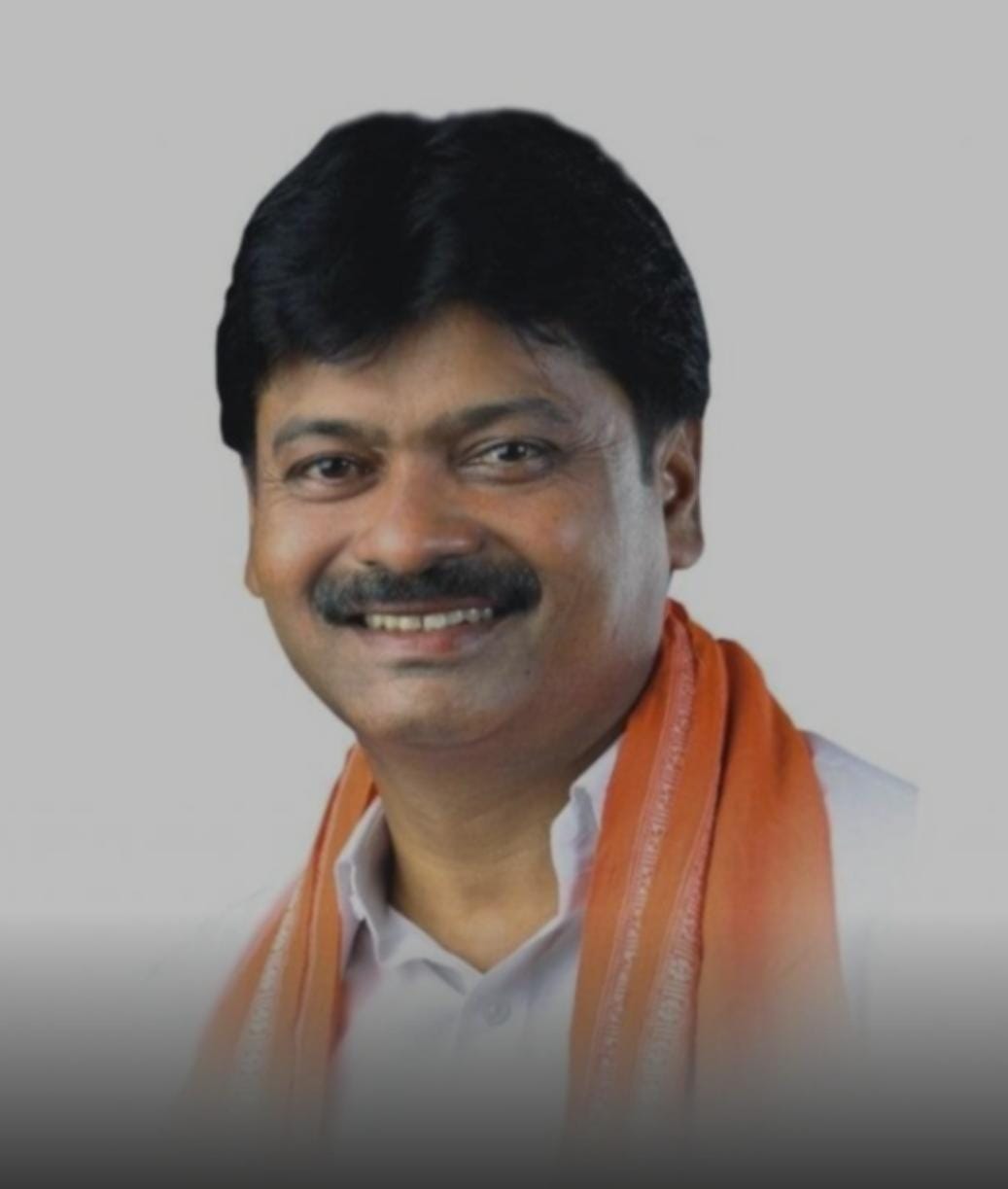 Read more about the article वसंतराव नाईक महाविद्यालयामध्ये रुग्णसेवक संतोष ढवळे वर प्रवेश बंदी…का?..कसं शक्य आहे..!?? ऋग्नसेवा करणे गुन्हा आहे…- सामान्य जनतेचा आक्रोश…