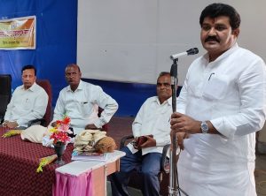 Read more about the article दिग्रस रास्त भाव दुकानदाराचे प्रशनींय कार्य :- आमदार संजय भाऊ राठोड