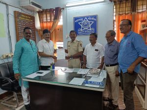 Read more about the article दंगलीमध्ये व्यापाऱ्यांच्या झालेली नुकसान भरपाई सरकारने द्यावी :- विवेक बनगिनवार