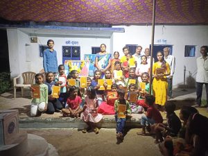 Read more about the article भारतीय संविधान दिनानिमित्त वरुर रोड येथील वाचनालयात विद्यार्थ्यासाठी घेतली विविध स्पर्धा